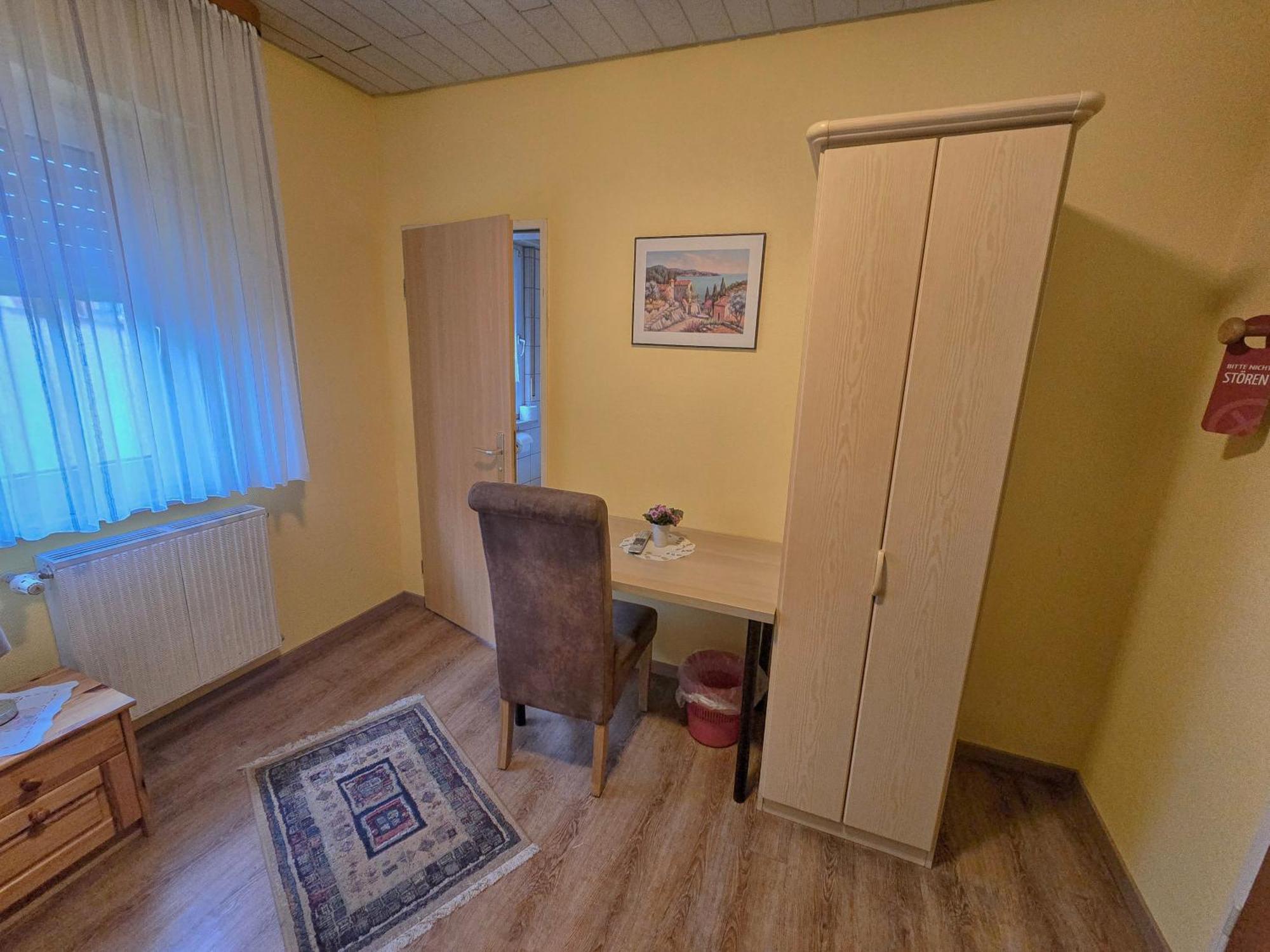 Pension Und Ferienwohnungen Bachmann Wölfersheim Zimmer foto